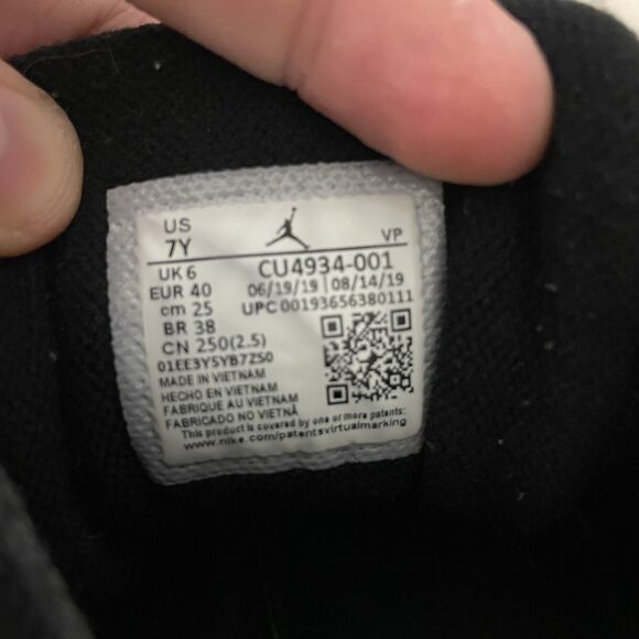 Nike Air Jordan Boys True Flight CU4934-001 Red Black Sneaker Shoes Size 7Y - Picture 6 of 8